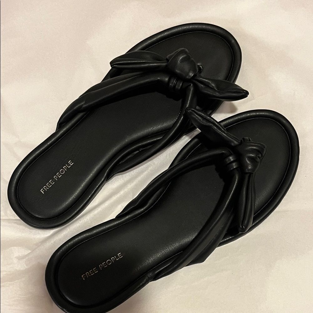 NWOT Free People Black Knotted Sandals